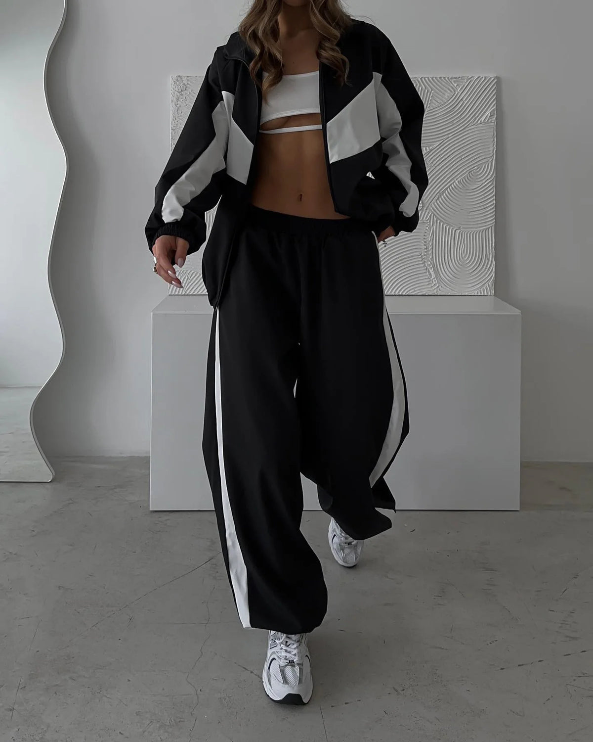Casual Contrast Color Zipper Tracksuit Set for Women
