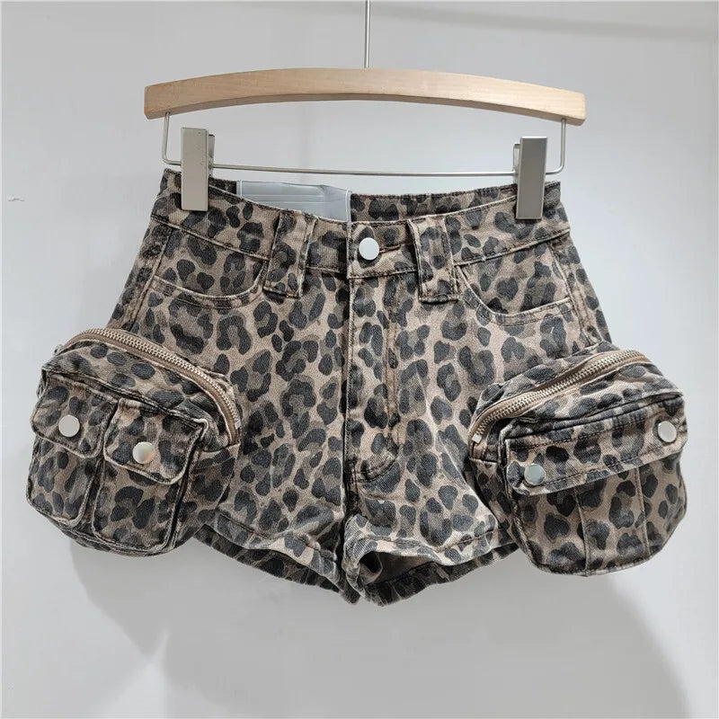 ANJY Summer New Women American Retro Streetwear Camouflage Three-dimensional Pocket Cargo Jeans Casual Trendy Denim Shorts A7672
