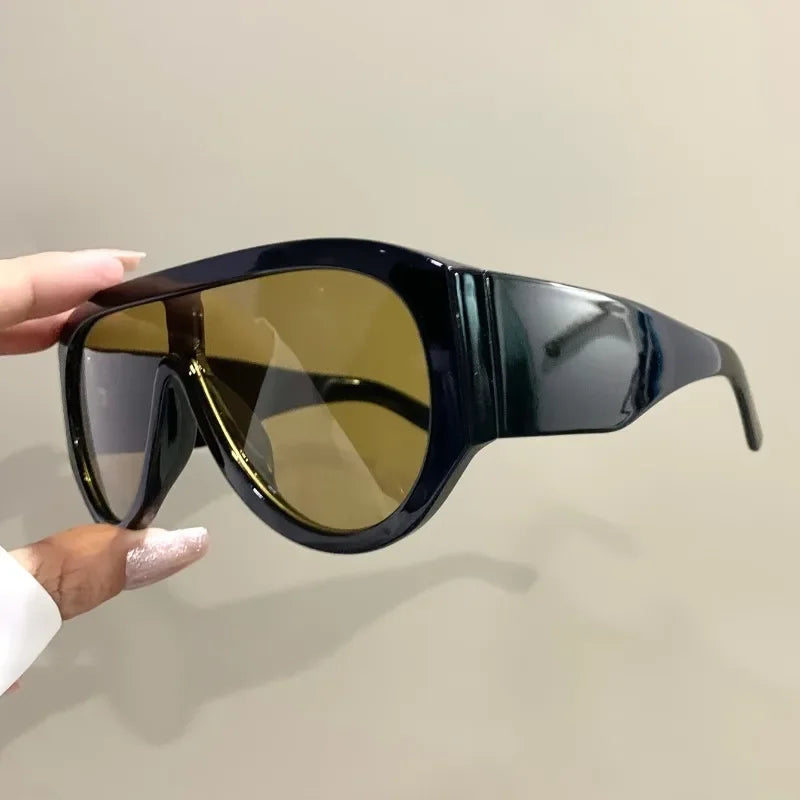 Classic Oversized Gradient Lens Pilot Sunglasses for Women