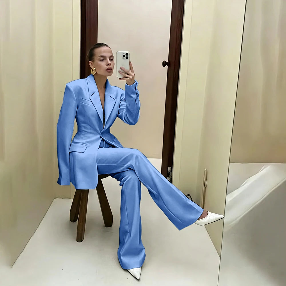 White Single Breasted Notched Collar Blazer Set For Women