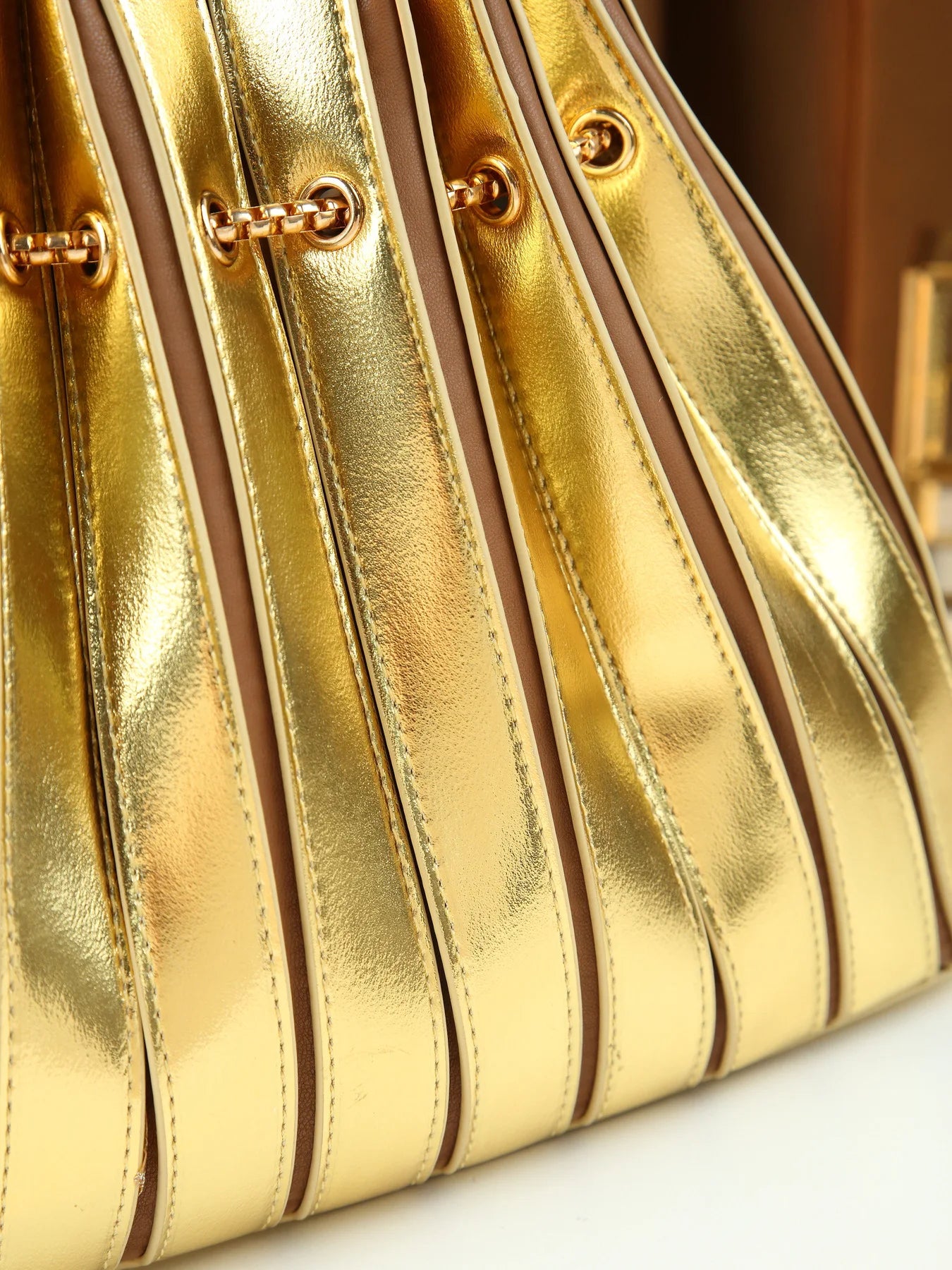Women's Handbag Luxury Brand Shiny Leather Shiny Fashion Women's Single Shoulder Bag Personalized Fashionable Casual Women's Bag