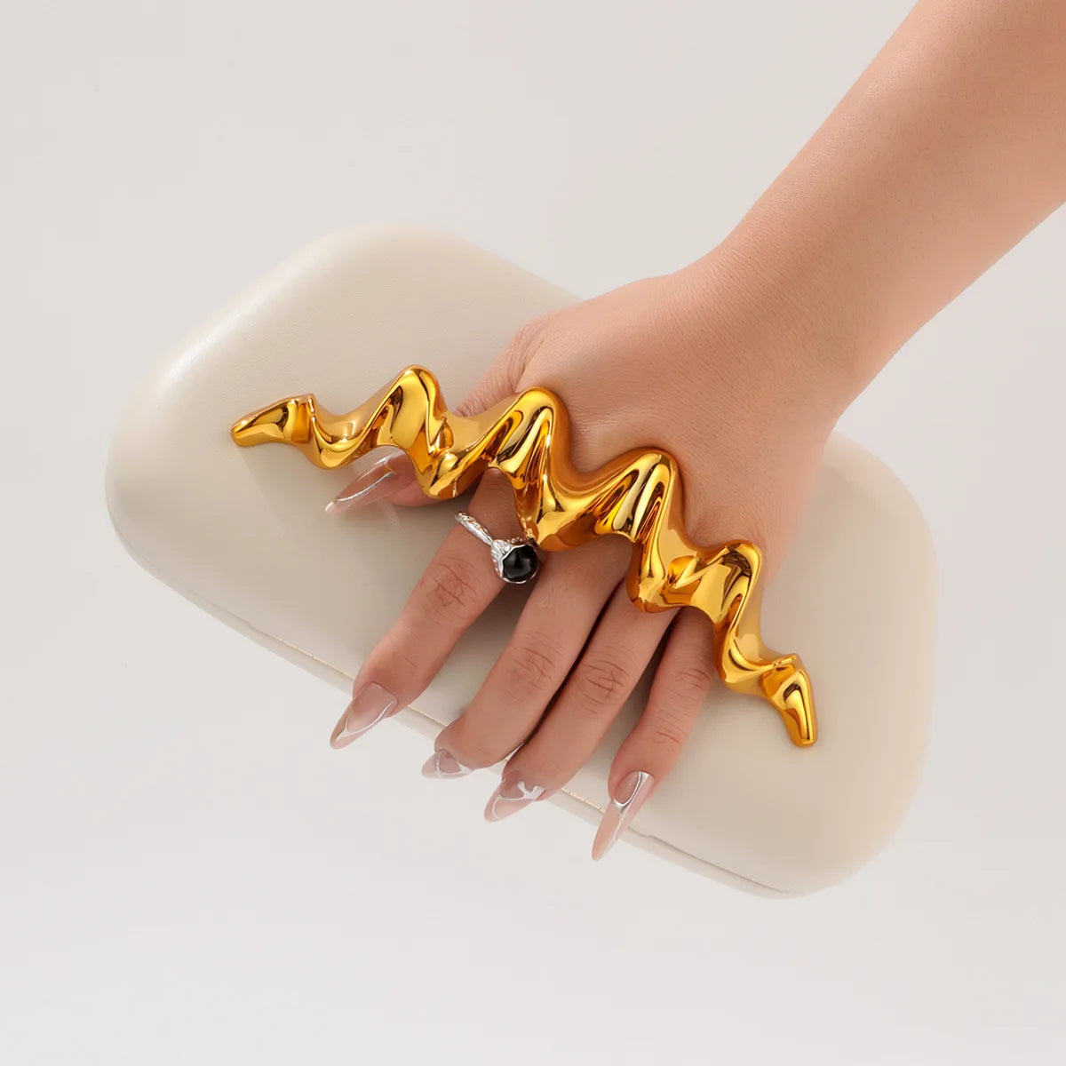 2025 Gold Metal Closure Box Clutch Bag for Women Vintage PU Leather Evening Bags Party Wedding Purse Clutch Elegant Prom Handbag