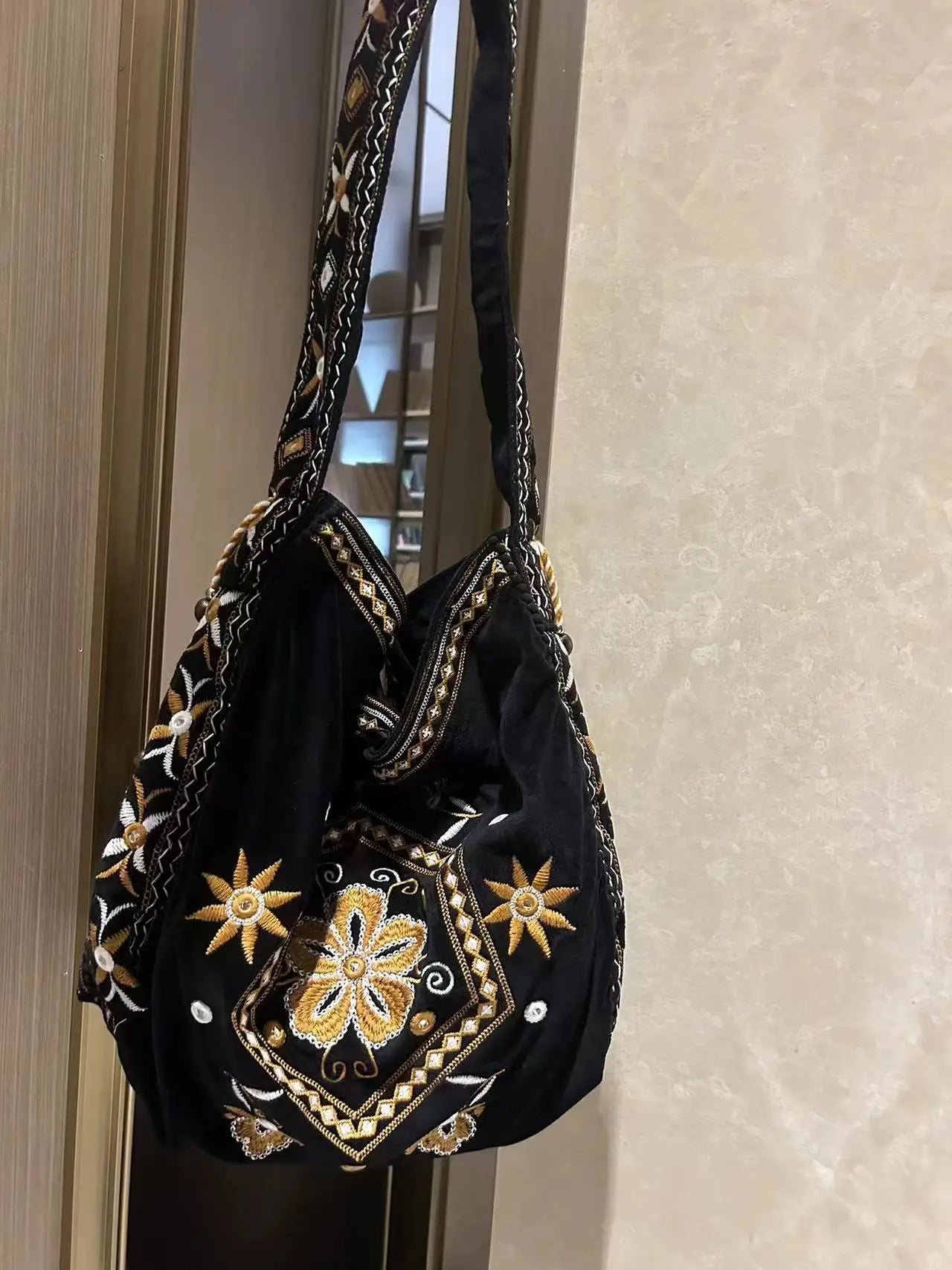 High Quality Original Design Velvet Embroidery Fringe Cloth Bag Shoulder Large Capacity Cross Body Tote Bags for Women