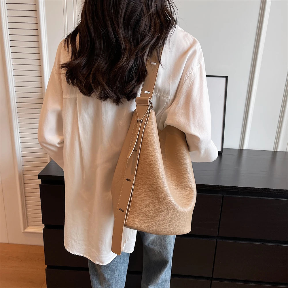 Retro Shoulder Large Capacity Bucket Bag for Women