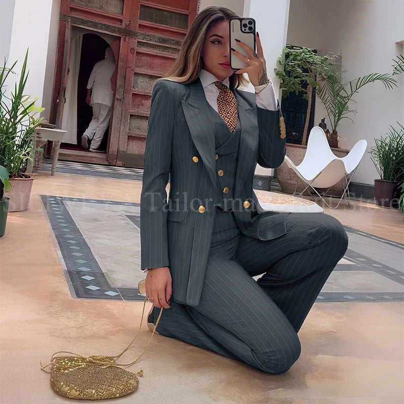 Slim Fit Double Breasted Green Striped Suit Set For Women