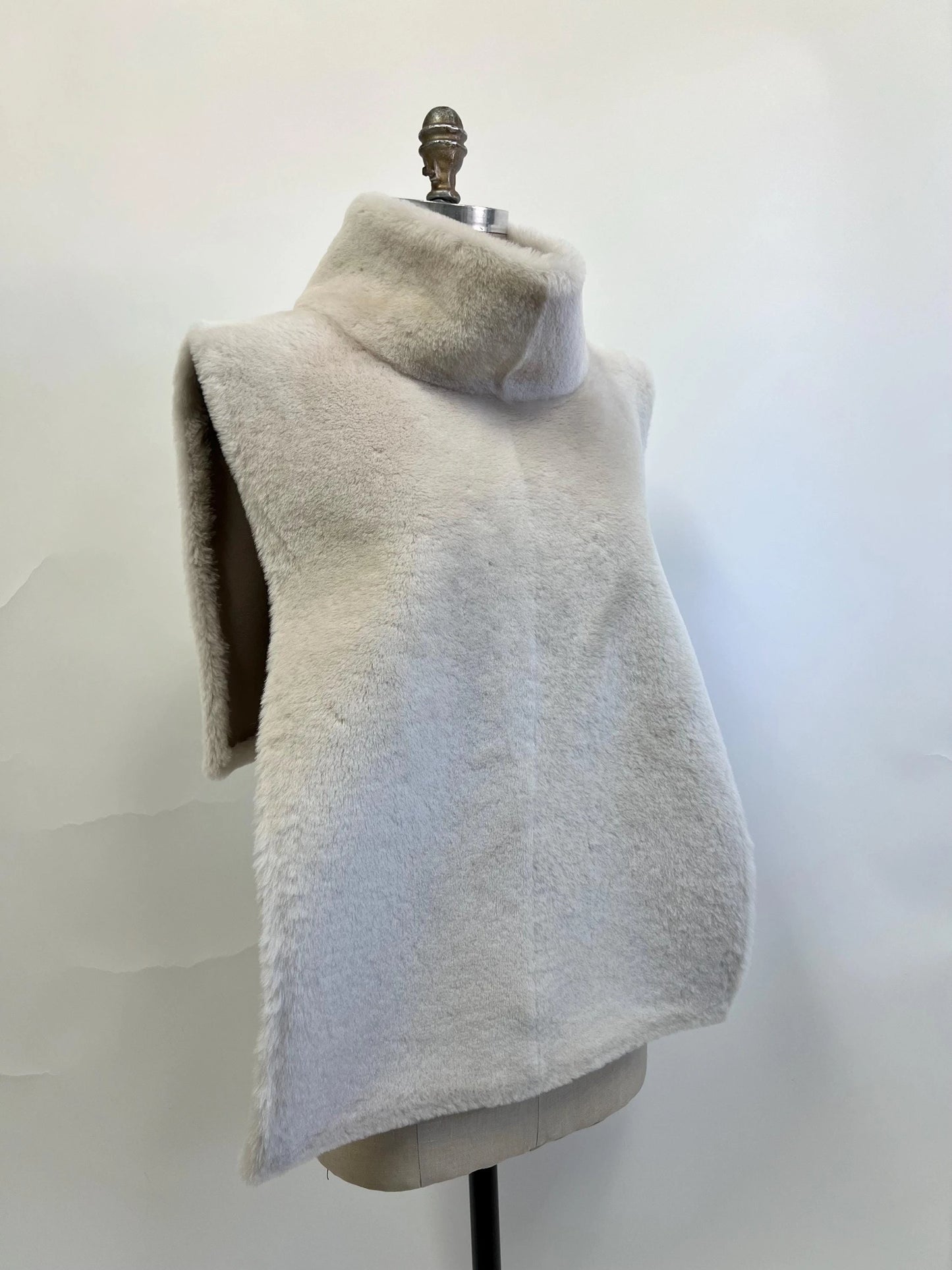 Mandarin Collar Faux Fur Vest
