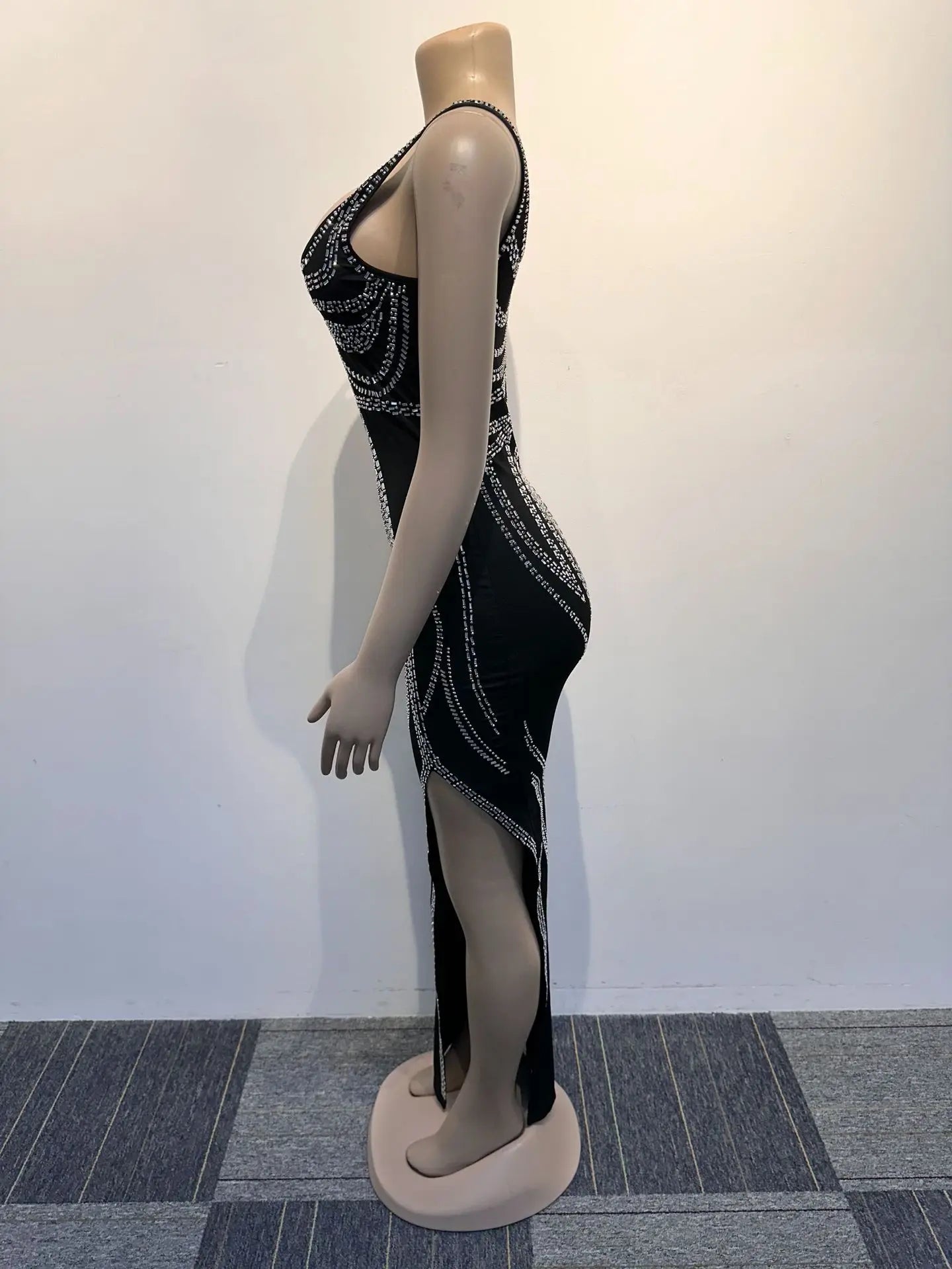 Elegant Rhinestone V-neck Floor Length Evening Dress for Women