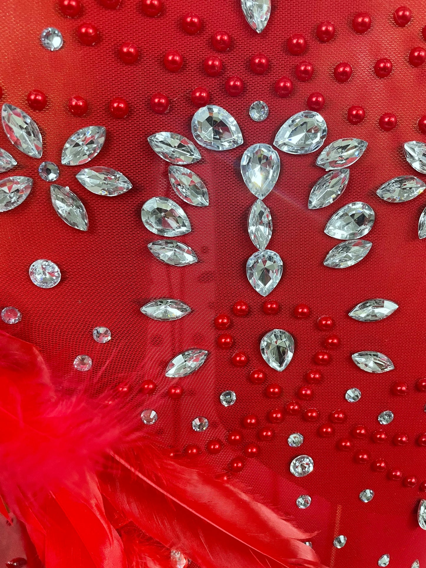 2025New Exquisite Feather Red Evening Dress Women Sparkle Rhinestones Sexy High Slit Birthday Celebrate Stage Photoshoot Costume