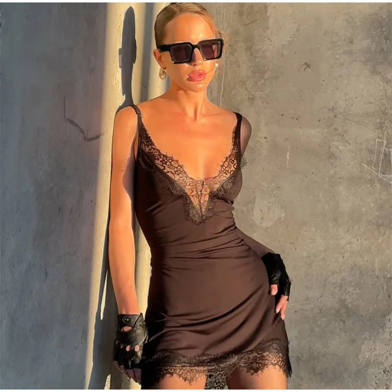 Brown Lace Patchwork Satin Sling Dress Women Chic Sleeveless V-neck High Waist Slim Dresses 2025 New Lady Street Party Vestidos
