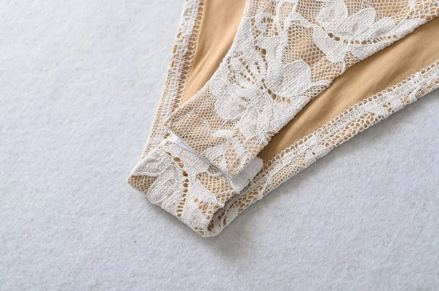 Elegant Sleeveless Bodycon Lace Bodysuit Top For Women