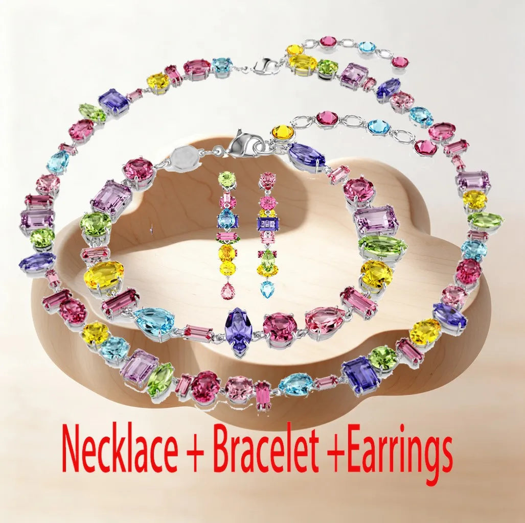 Shimmering Crystal Jewelry Set With Necklace And Earrings For Women