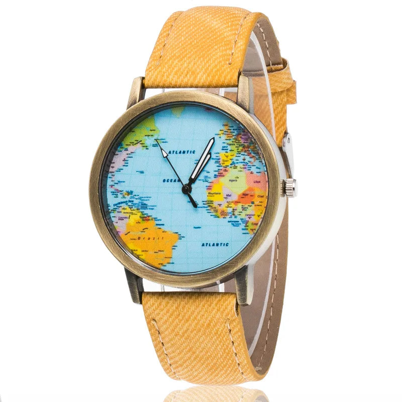 Round Dial Leather Strap Quartz Watch