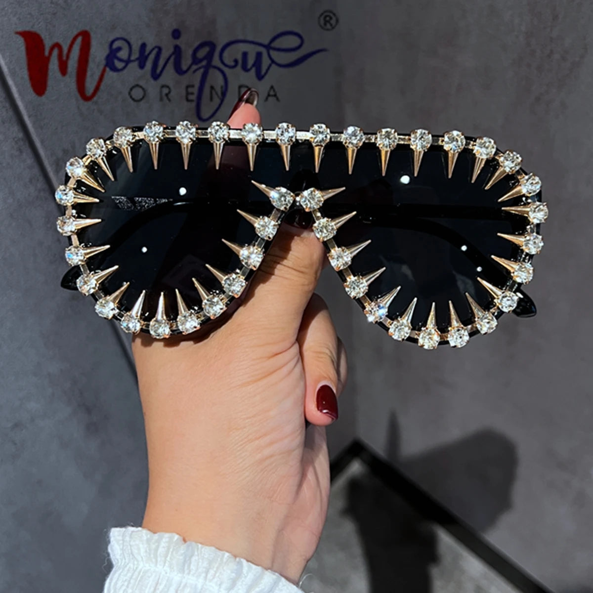 Rhinestone One Piece Frame Sunglasses
