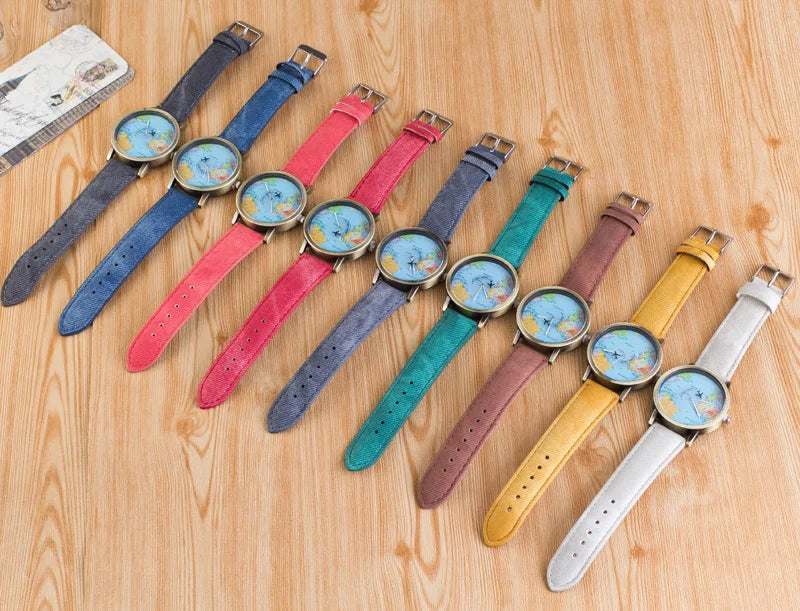 Round Dial Leather Strap Quartz Watch