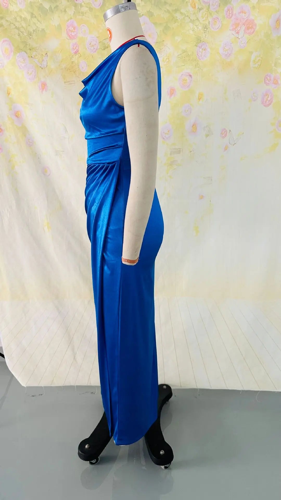 Elegant Satin Cowl Neck Sleeveless Maxi Dress for Women