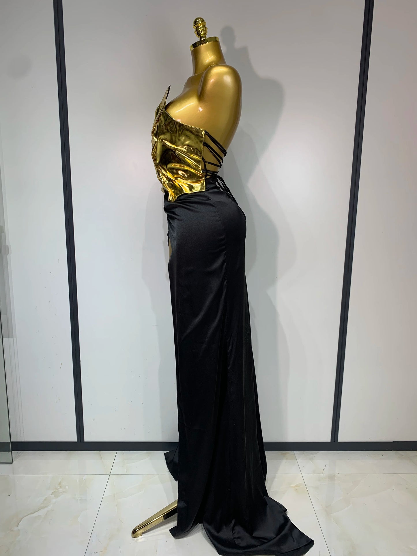 2025 New Arrival Women Gold Color Sexy Laced-up Tops 2 Pieces Set Long Dress Celebrate Evening Party Celebrity Elegant Dress