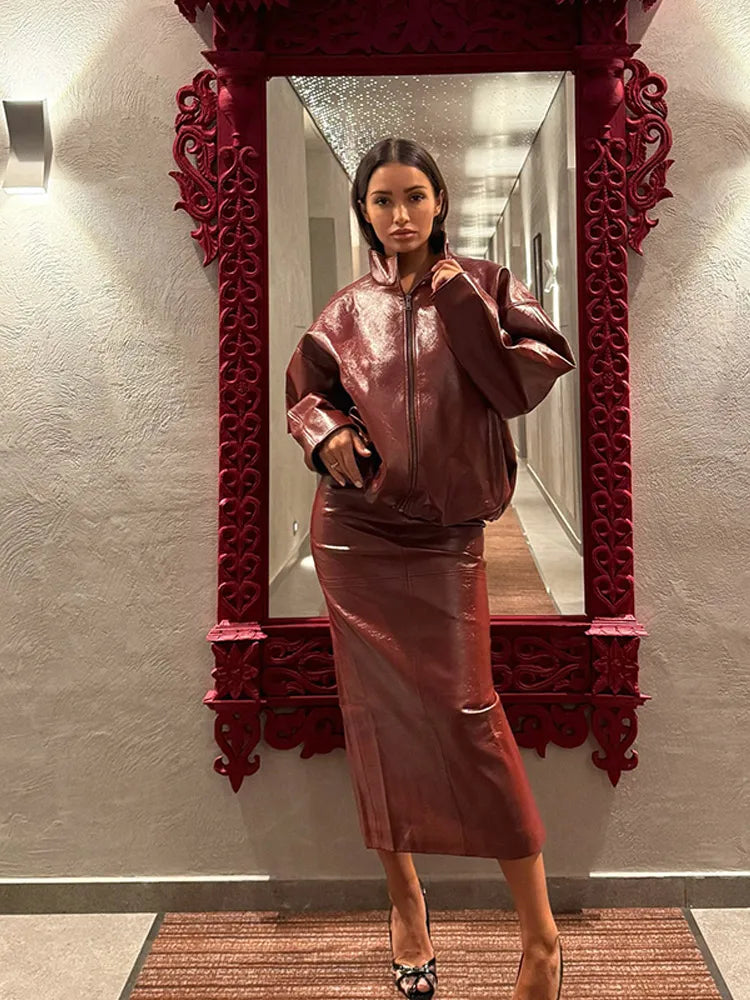 Women Green Stand Collar Leather Jacket Fashion Zipper Long Loose Outerwears Chic 2025 New Autumn Fashion High Street Lady Wear