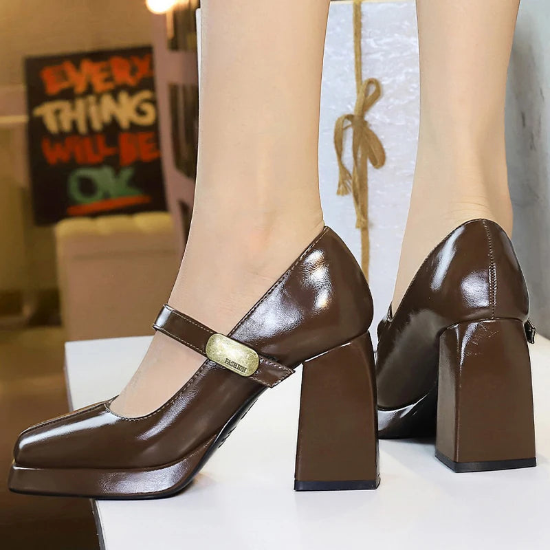 Retro Chunky Metal Buckle Platform Pumps for Women