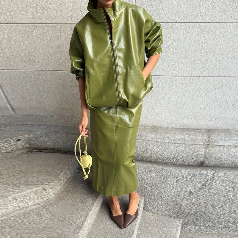 Women Green Stand Collar Leather Jacket Fashion Zipper Long Loose Outerwears Chic 2025 New Autumn Fashion High Street Lady Wear