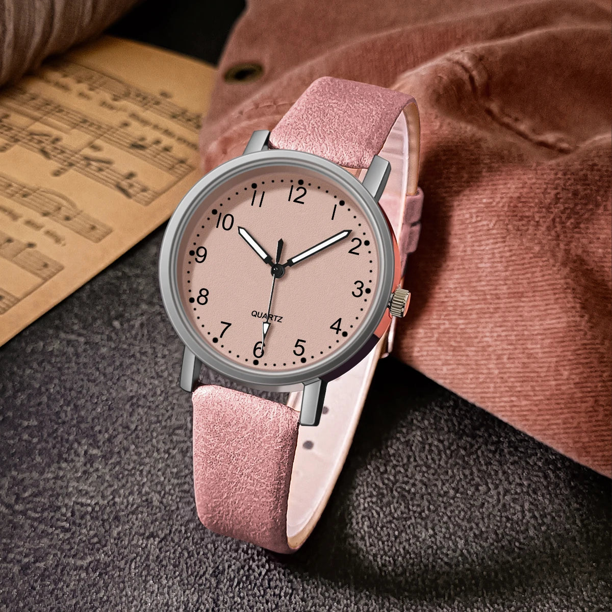 Vintage Round Dial Leather Strap Watch