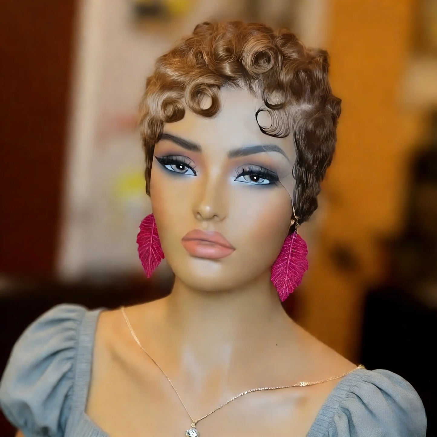 Pixie Cut Curly Lace Front Brazilian Human Hair Wigs 13X4 Lace Front Wigs Side Part Short Bob Wigs 180% Density
