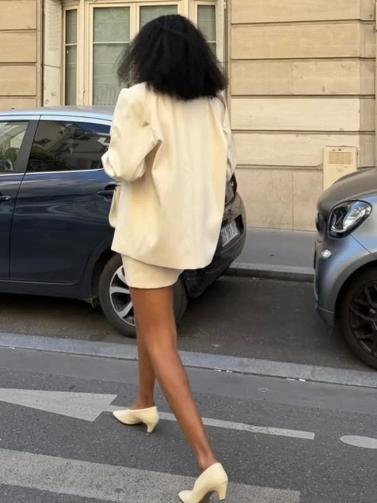Minimalist White Tailored Blazer and Skirt Set for Women