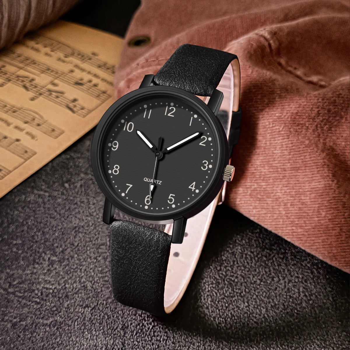 Vintage Round Dial Leather Strap Watch