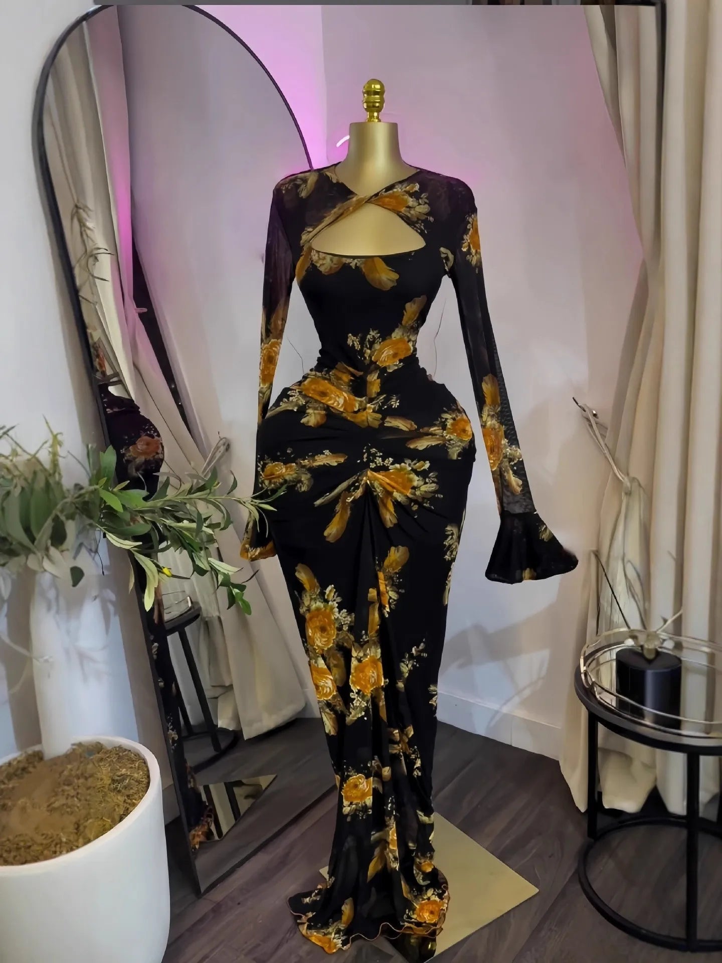 Elegant Pleated O Neck Long Sleeve Maxi Dress For Women