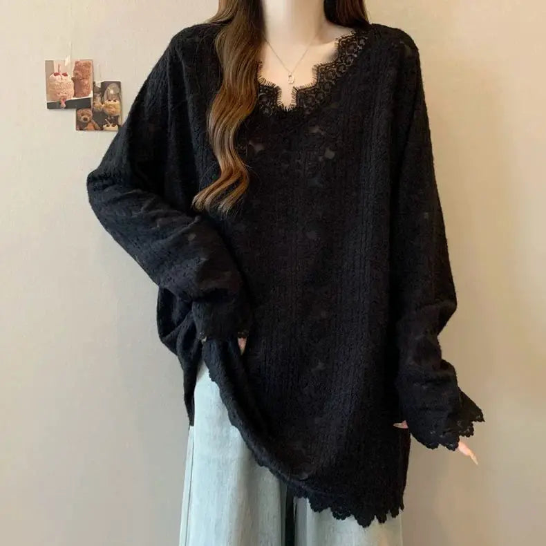 Loose V Neck Lace Patchwork Long Sleeve Tshirt For Women