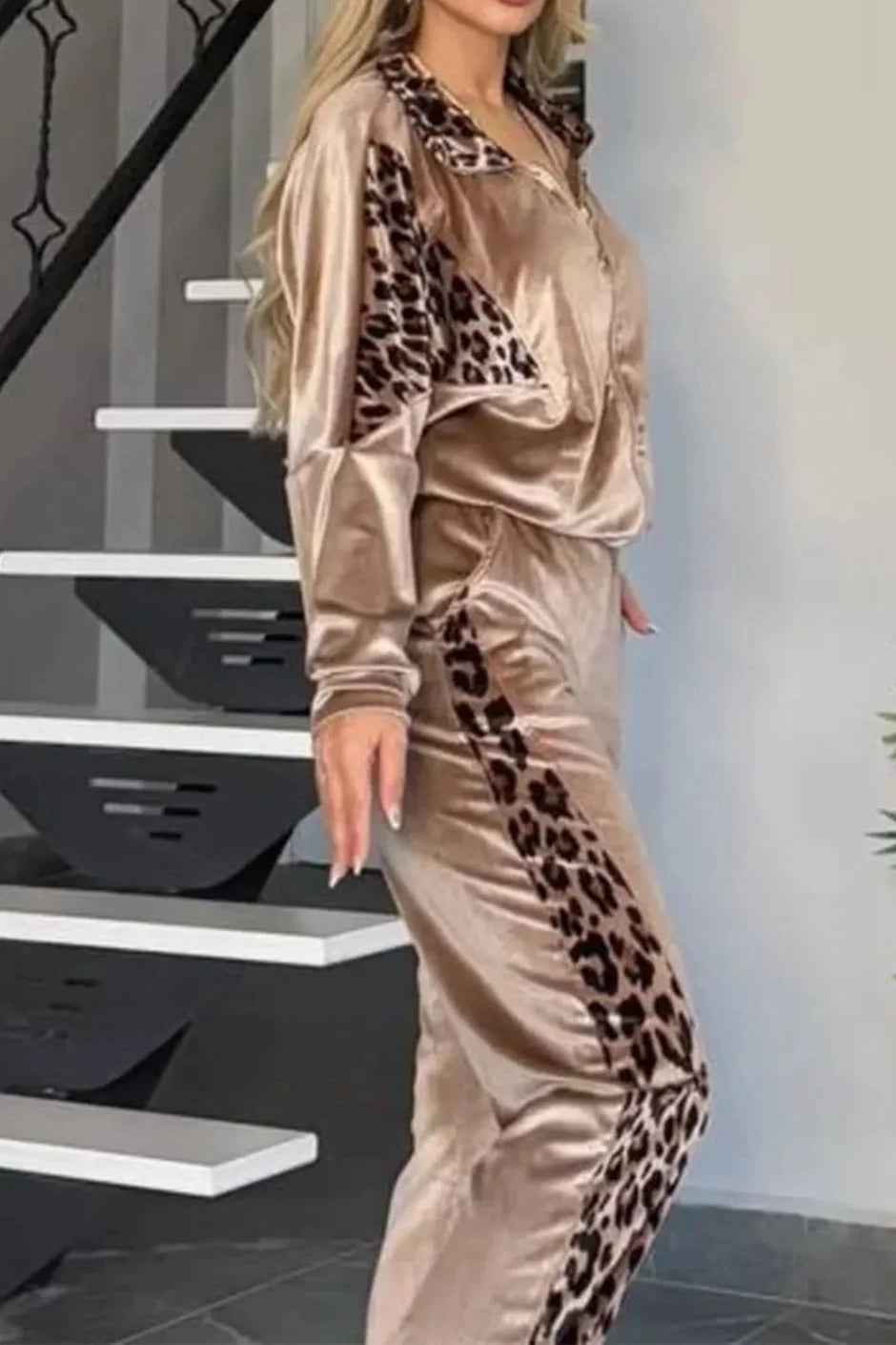 Leopard Print 2 Pieces Pants Set Turn-down Collar Zip Front Long Sleeve Top and Casual Wide Leg Pants Set