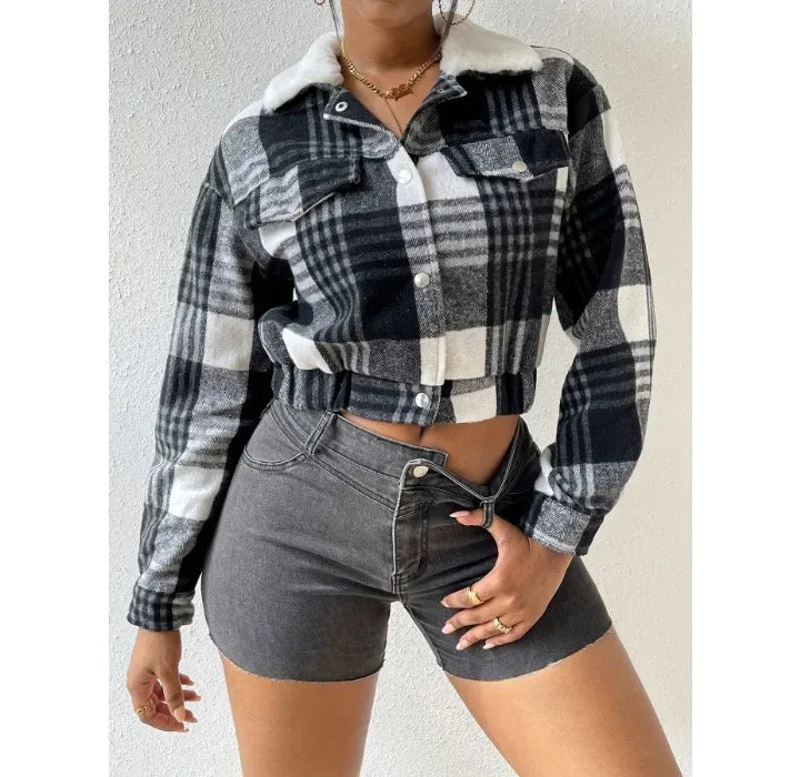 Elegant Women Jacket 2024 Autumn and Winter New Fashionable and Versatile Checkered Long Sleeved Short Top Coats Streetwear