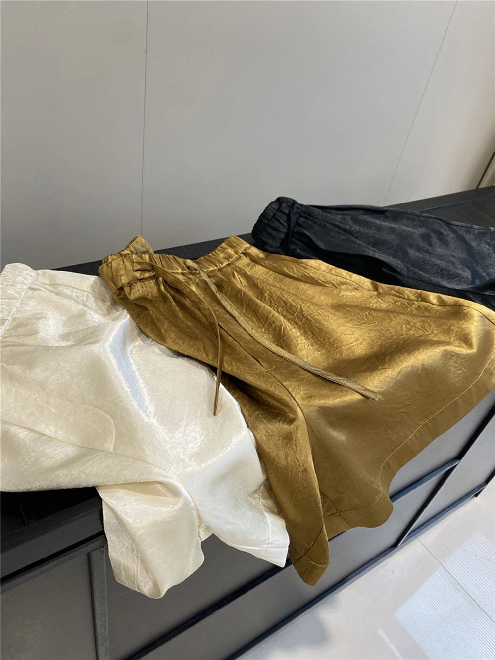 Loose Fit Elastic Waist Satin Texture Casual Shorts for Women