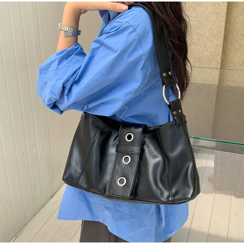 Women's Rivet Y2k Shoulder Bag Retro Small Bag Hot Girl Wilderness Style Retro Leather Fashion Versatile Shoulder Armpit Bag