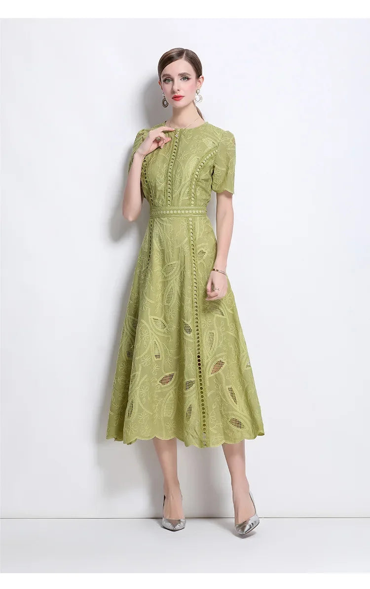 Elegant Lace Sleeve Midi Dress Women's round Neck Gored Skirt Short Sleeve Slimming Summer New Style Vintage High-End Feeling