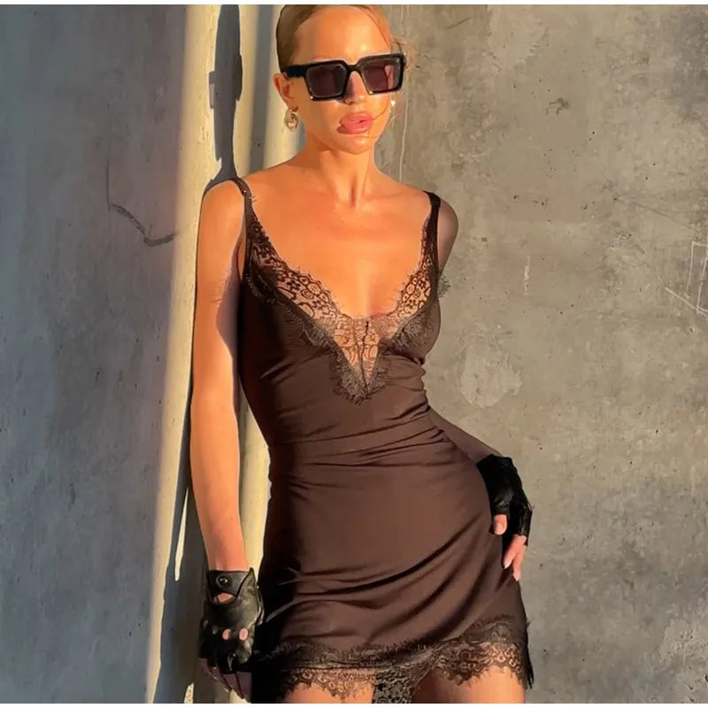 Brown Lace Patchwork Satin Sling Dress Women Chic Sleeveless V-neck High Waist Slim Dresses 2025 New Lady Street Party Vestidos