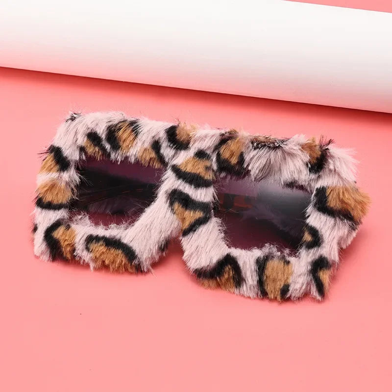 Velvet Frame Gradient Sunglasses