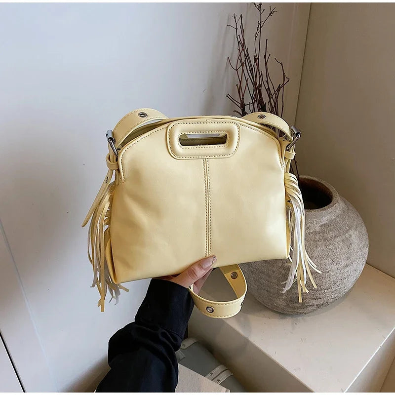 Luxury Tassel Lady Clutch With Adjust Shoulder Strap Large Capacity Shoulder Crossbody Bag Korean Fashion Versatile Dumpling Bag