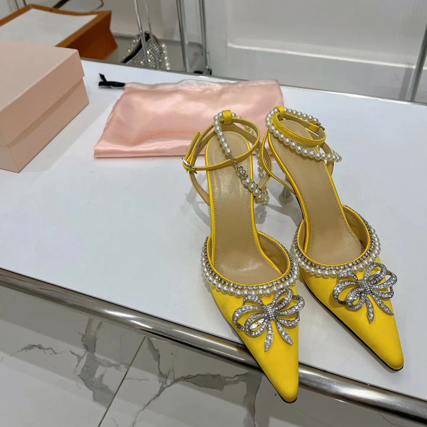 Candy Color Crystal Bow Pearls Buckle Sandals Design Women Rhinestones Bow Pointed Toe Pearls Buckle Slingback 8Cm Heel Sandals