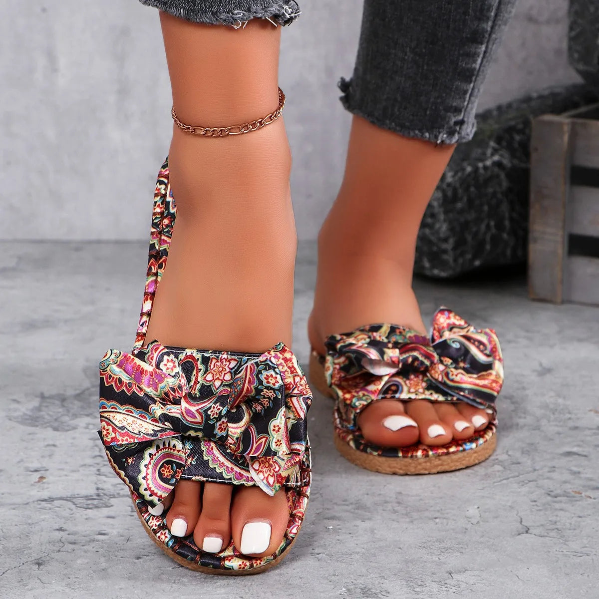 Plus-size summer fashion casual new slippers for women 2025 flat flat slippers with bow