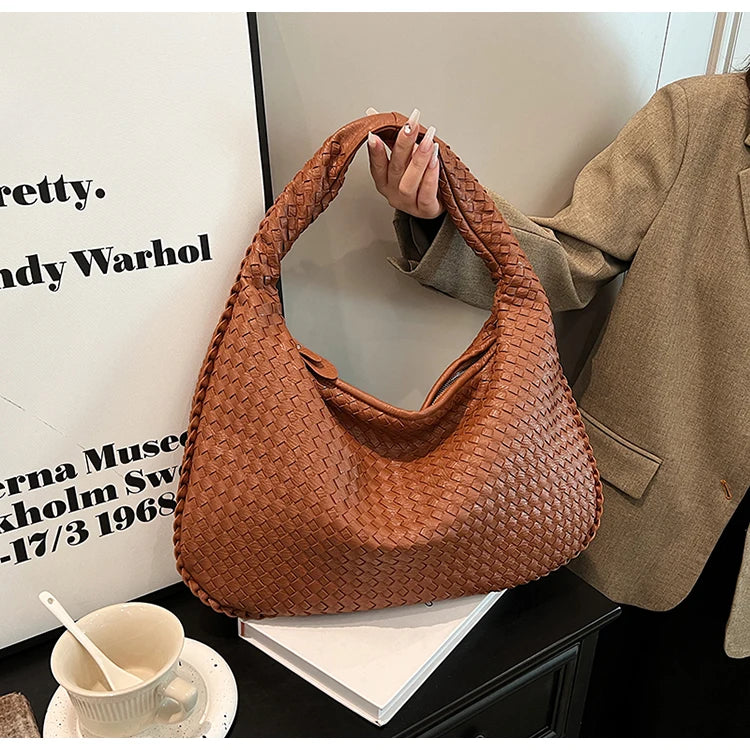Designer Brand Hand Carry Large Capacity Women's New Fashion Dumpling Bag Casual Shoulder Bags for Women Hot Selling