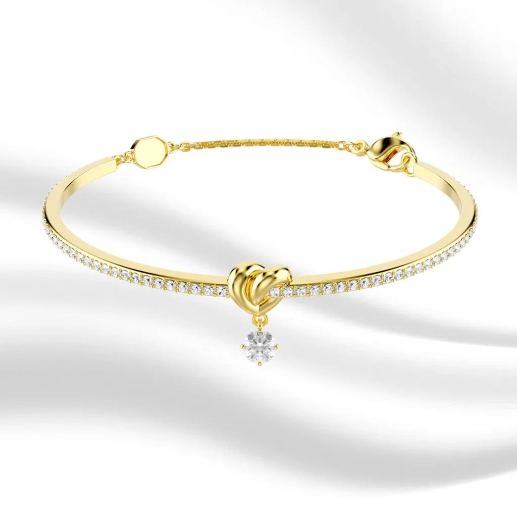 Elegant Gold-Plated Mixed-Cut Crystal Pendant Necklace for Women