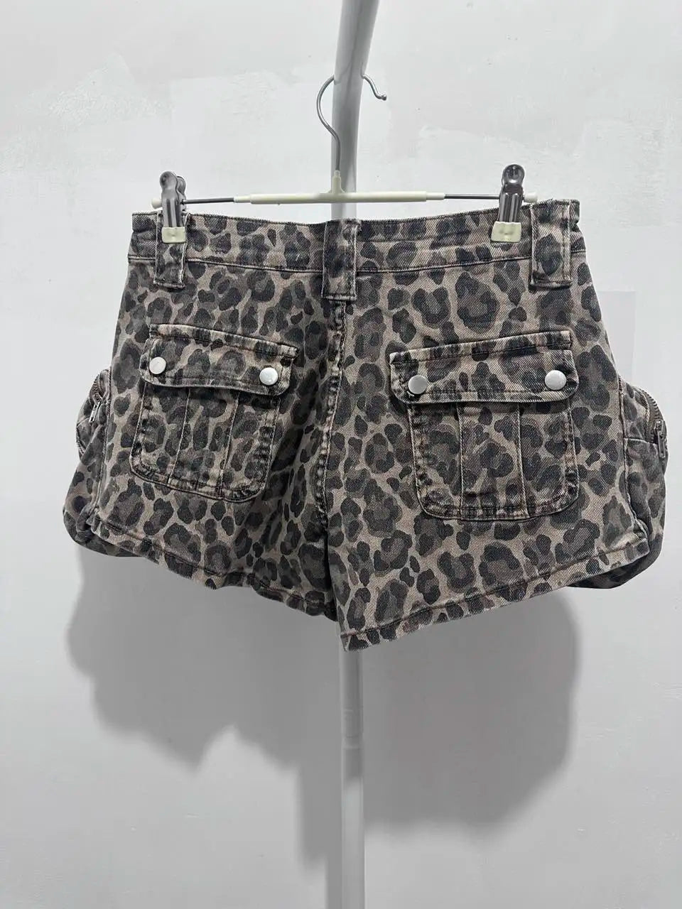 ANJY Summer New Women American Retro Streetwear Camouflage Three-dimensional Pocket Cargo Jeans Casual Trendy Denim Shorts A7672