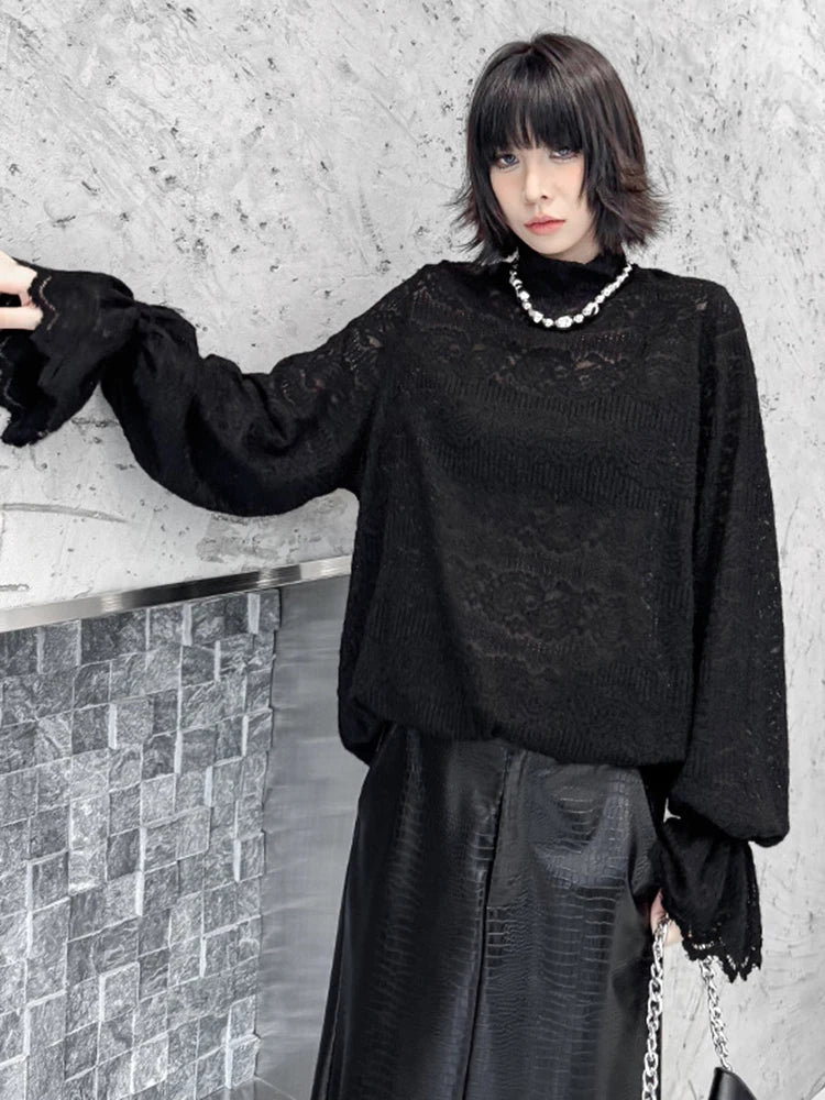 [EAM] Women Black Lace Thin Big Size Elegant T-shirt New Turtleneck Long Flare Sleeve Fashion Tide Spring Autumn 2025 1DH9265