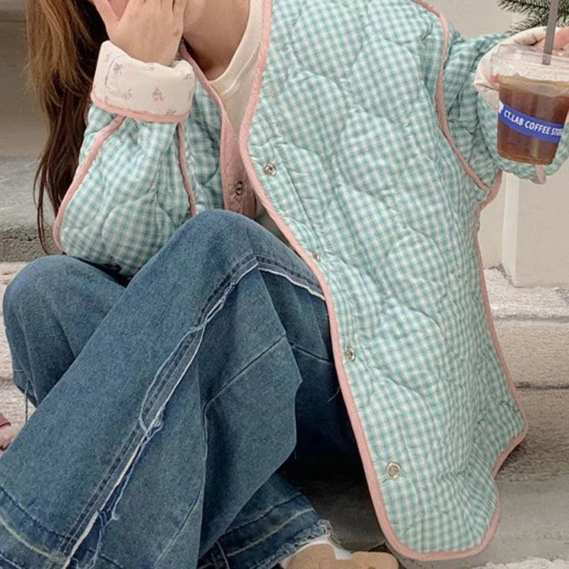 Retro floral small fresh color matching plaid cotton-padded jacket women's autumn and winter plus cotton coats on both sides.