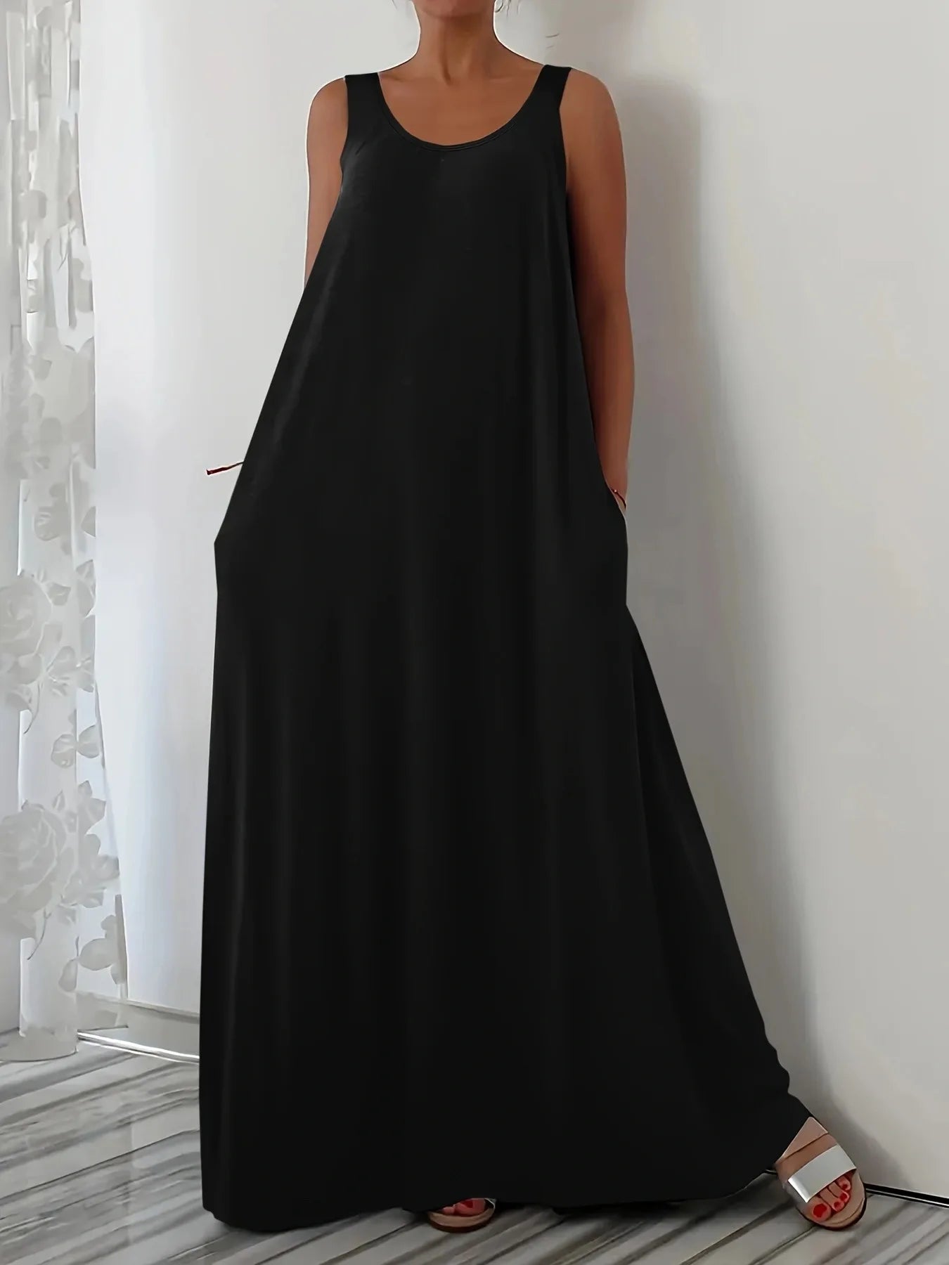 Summer 2026 Plus Size Solid Color Casual Dress with Side Pockets Sleeveless Women's Fashion Trend Outerwear