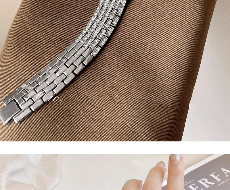 Square Quartz Wristwatch for Women