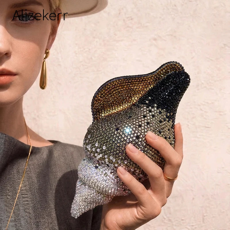Glamorous Crystal Conch Shaped Rhinestone Evening Bag for Women