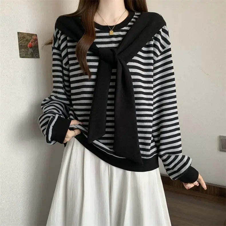 Plus Size Preppy O Neck Long Sleeve Bow Sweatshirt For Women