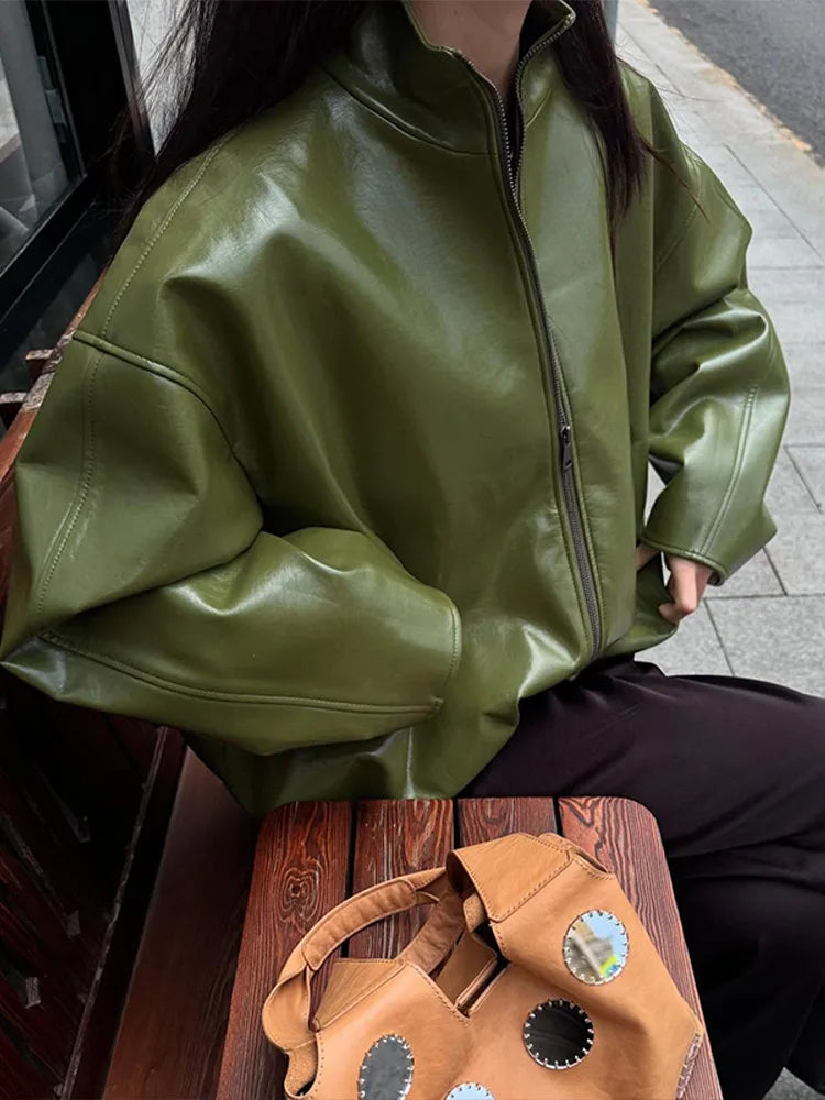 Women Green Stand Collar Leather Jacket Fashion Zipper Long Loose Outerwears Chic 2025 New Autumn Fashion High Street Lady Wear