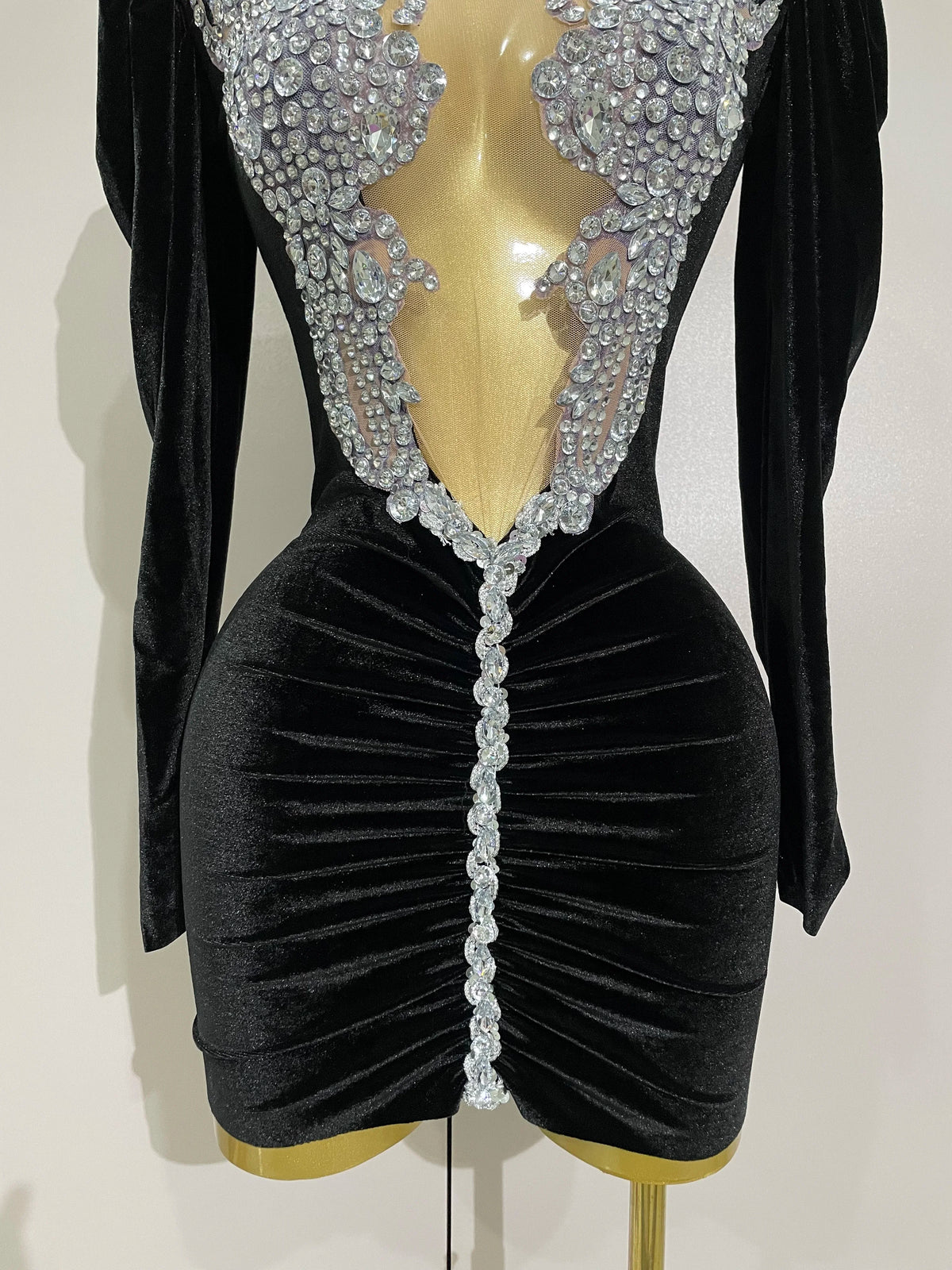 Luxury Sparkly Crystals Sexy Mesh White Velvet Short Dress 2025 Women Elegant Evening Prom Birthday Party Dresses Stage Costume